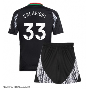 Billige Fotballdrakt Arsenal Riccardo Calafiori #33 Replika Bortedraktsett Barn 2024-25 Kortermet (med bukser)